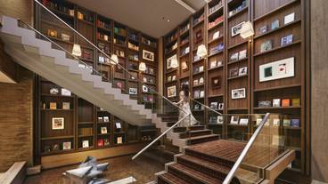 中央大階段① / 8