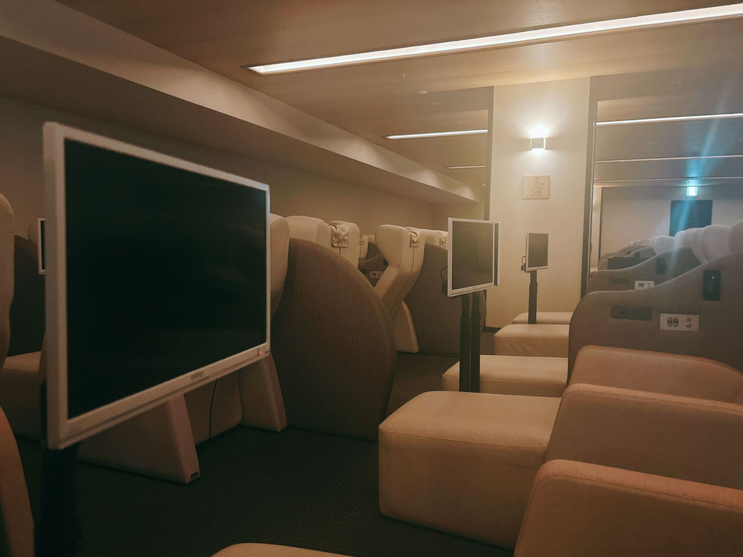 女性専用リラックスルーム / 3