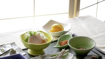 食事・飲み物 / 1