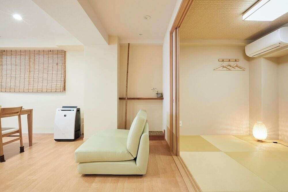 徒歩約5分圏内に3駅4路線、「ウェルカムベビーのお宿」認定のコンドミニアムホテル3553956