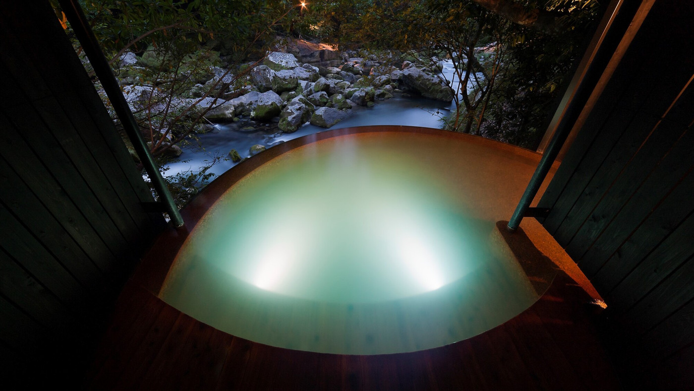 天降川を眺めながら温泉に浸かれるお宿3654786