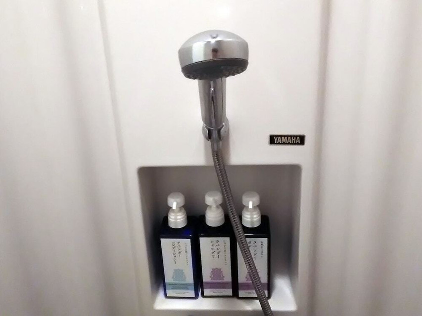 バスルーム シャワー