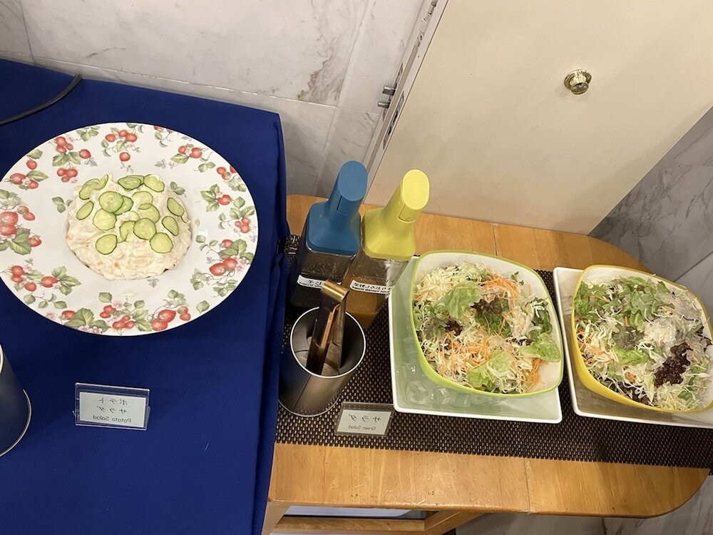 朝食