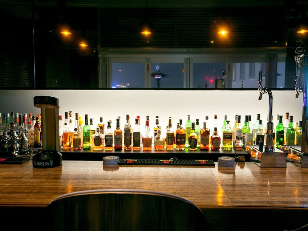 バー「roof top bar & terrace G」③