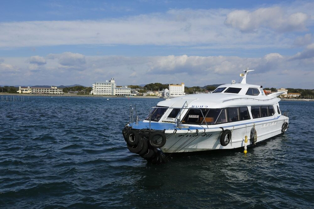 宿までのアクセス船