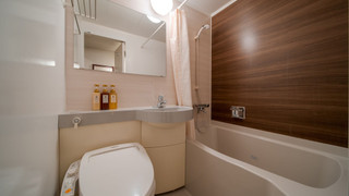 セミダブル ルーム (12.2m², 120cm幅ベッド 喫煙)