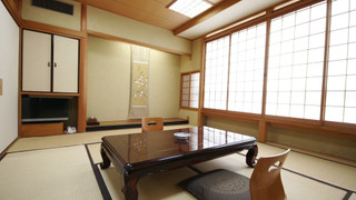 Japanese-Style Deluxe Room (with Toilet), Check in until 18:00