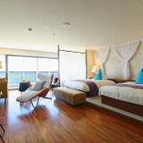 デラックスシアターツイン / 1