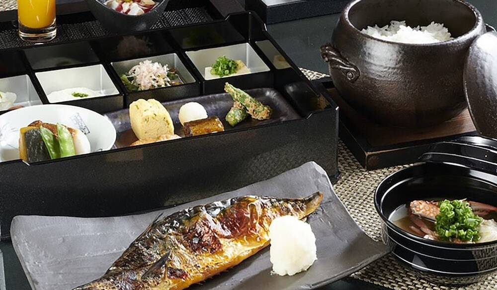 和洋選べる朝食で
エネルギーチャージ / 1