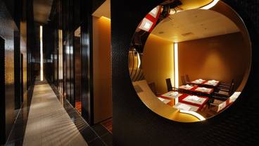 日本料理・鉄板焼 はや瀬の内観 / 8