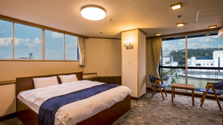 [禁煙]スーペリア和洋室1ダブルベッド 内風呂あり