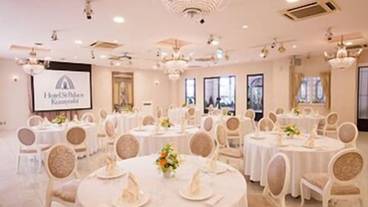 屋内結婚式場 / 15