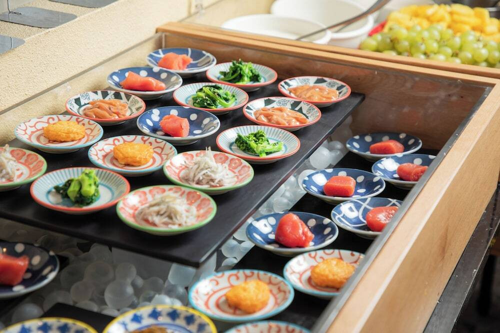 朝食