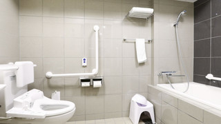 [全室禁煙]ユニバーサルルーム 17sqm ベッド幅120cm