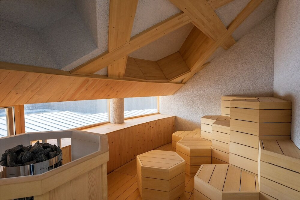 田んぼに浮かぶホテルでサウナ＆温泉を満喫4257674