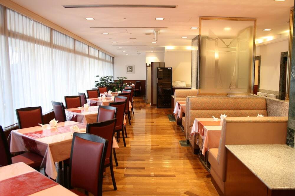 レストラン