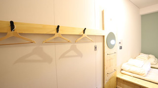 4 人部屋 (共用シャワールーム、ベッドメイクはセルフとなります) (添い寝料金 7-12歳 2,000円, 0-6歳 無料)