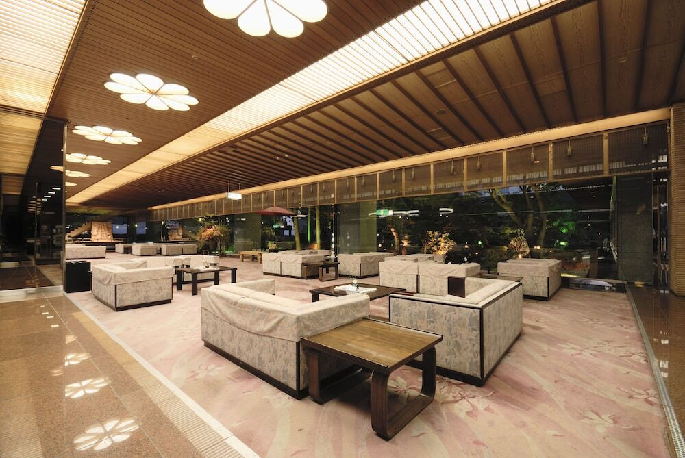 ロビーラウンジ