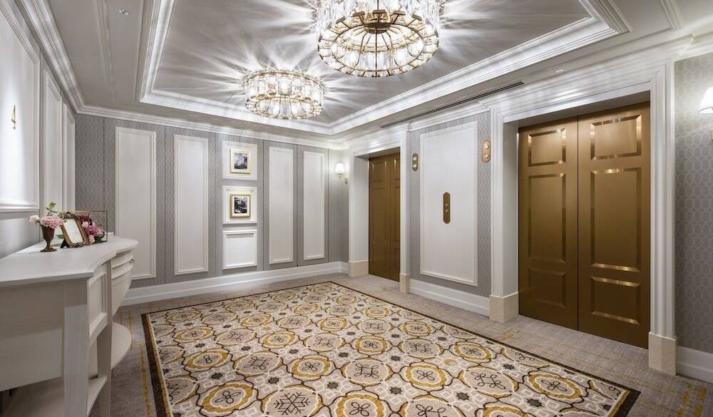 エレベーターホール / 3