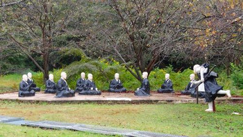 日本で唯一の宗教をテーマにした公園「五色園」1177948