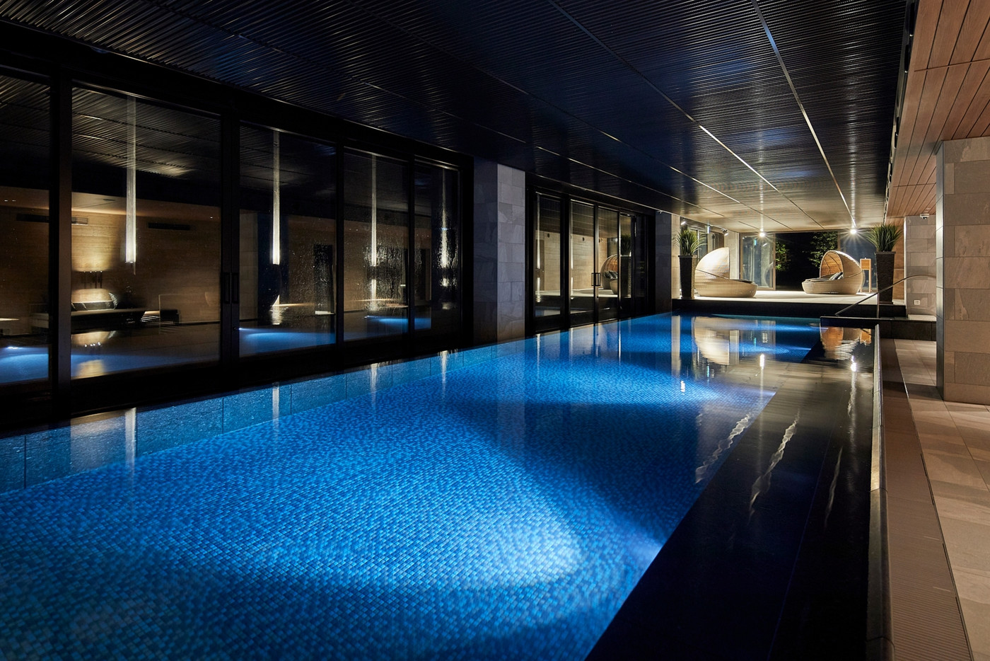 自然と一体化したホテルで過ごす優雅な時間3350425