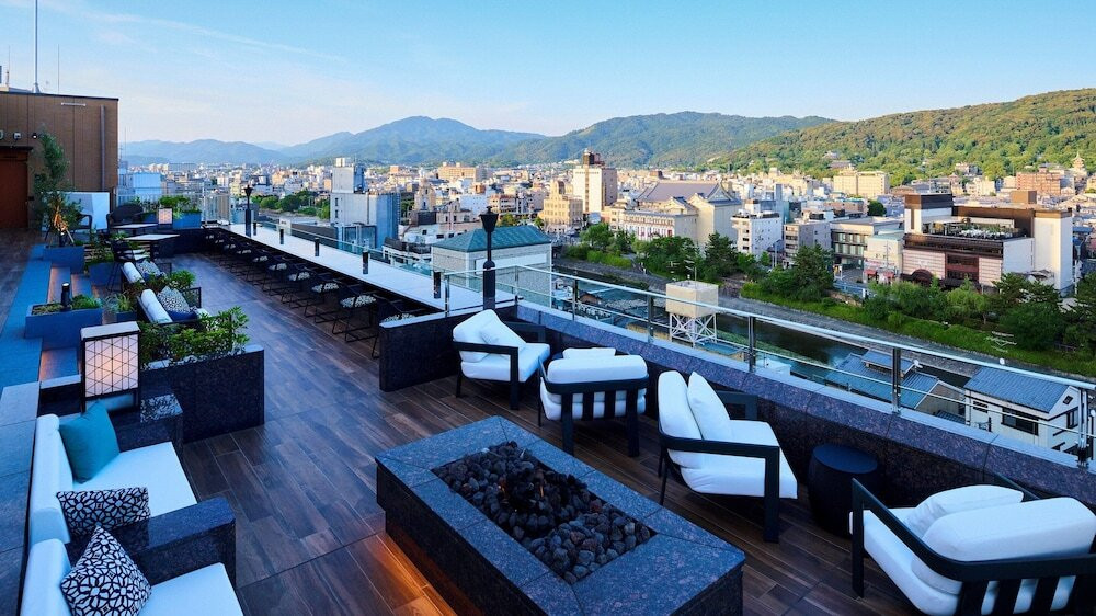 温泉露天風呂を堪能♪昼も夜も行きたい「空庭テラス」3464103