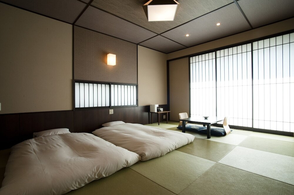 露天風呂付きのお部屋に大浴場!遠くへ旅行に行った気分になれるホテル4254517