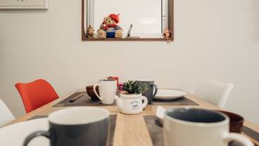 客室内のダイニングエリア / 13