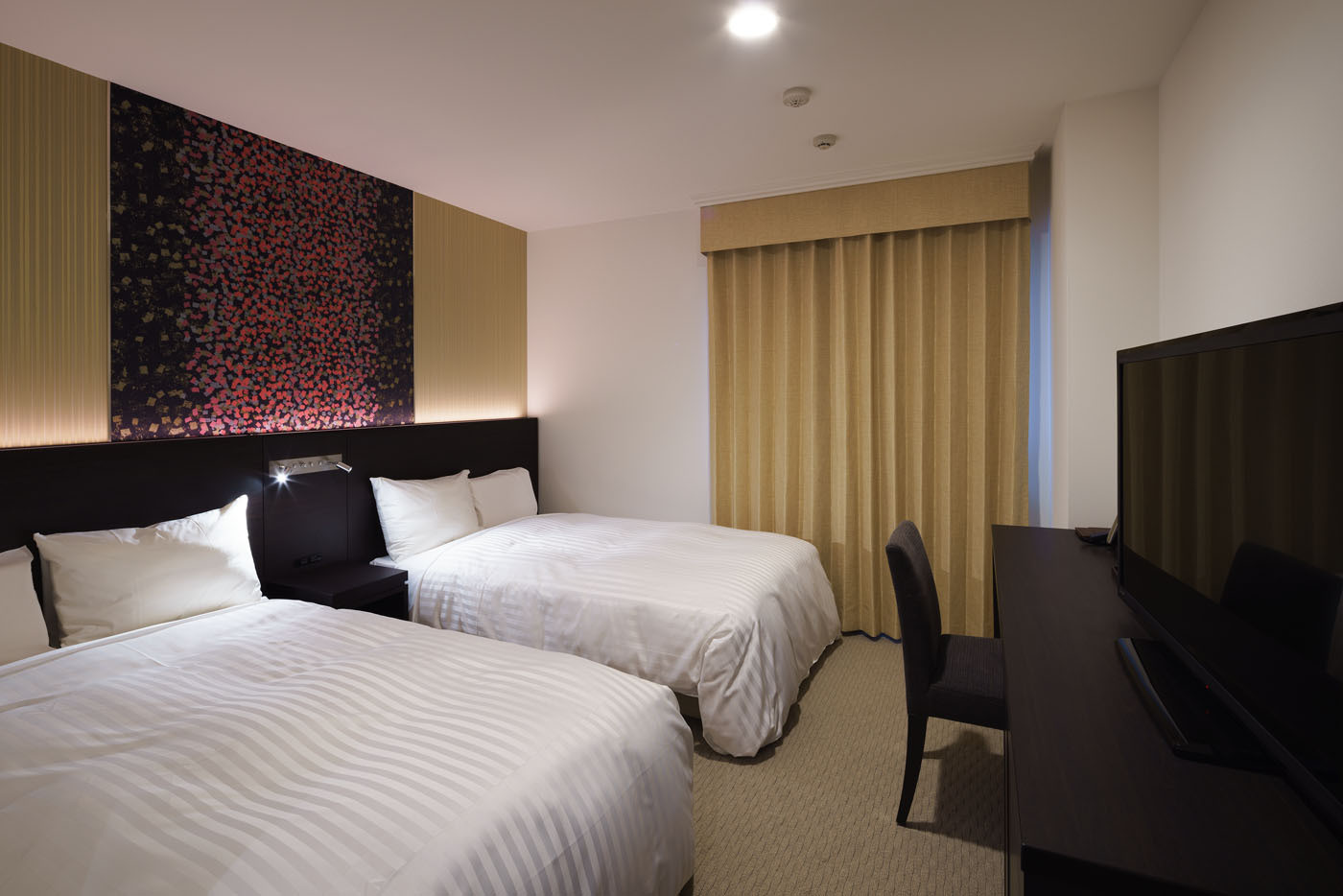 東口直結！駅徒歩約1分で雨に濡れずに快適3441893