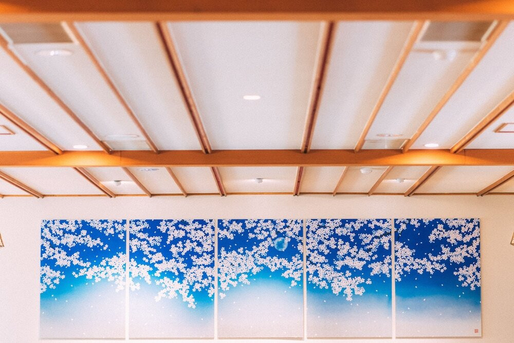 ラウンジ アート