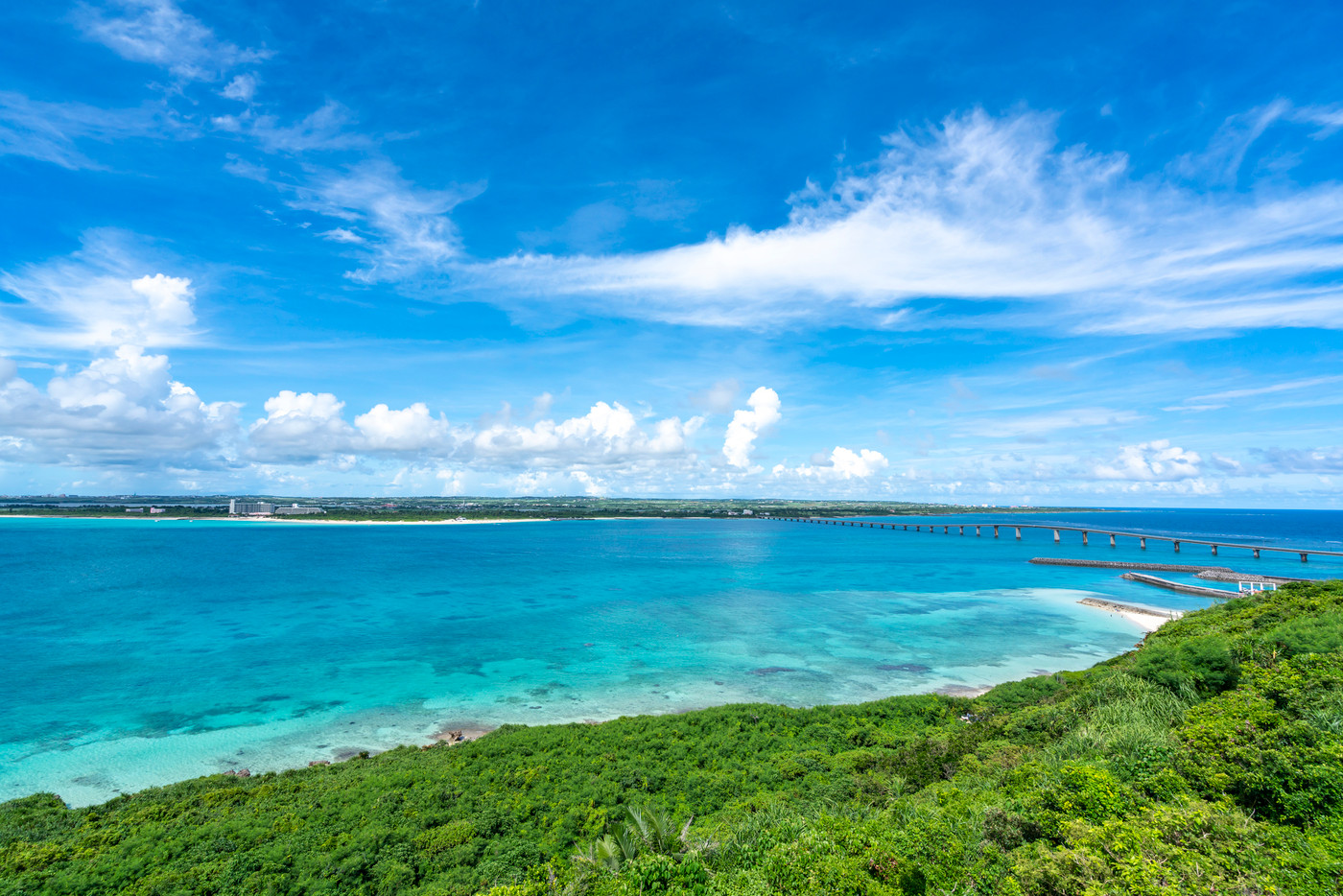 沖縄県　来間島から見た宮古島の景色