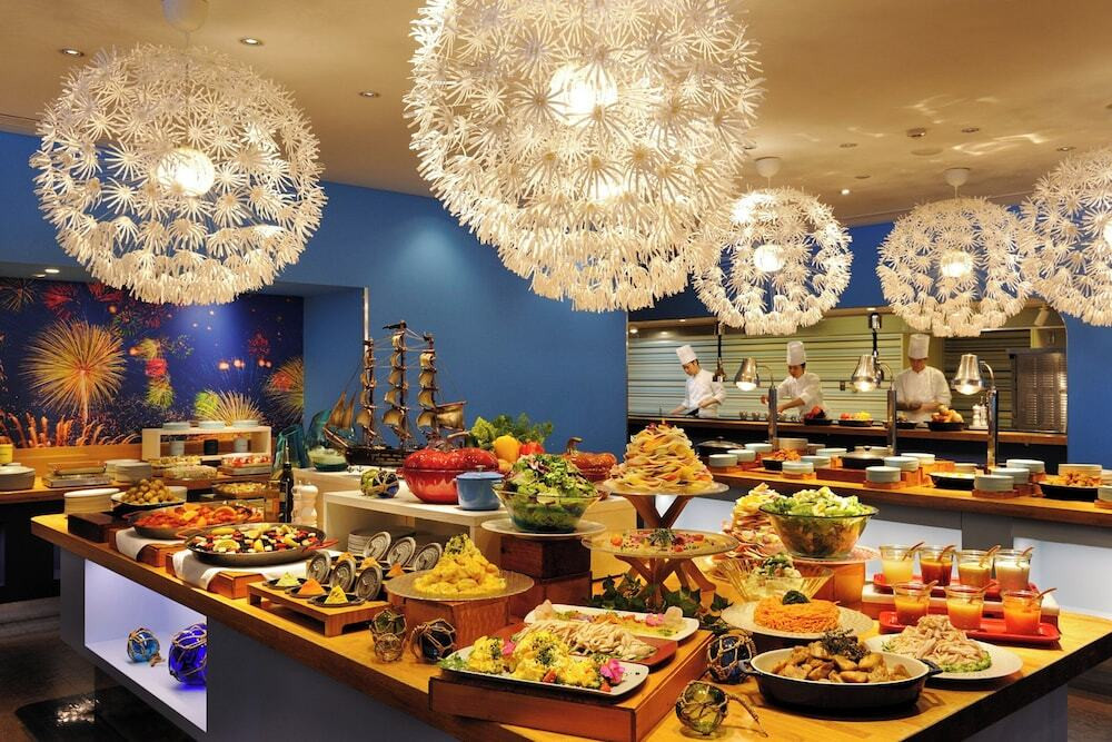 まるで空に浮かぶビーチにいるような気分になれる爽やかなホテル4002359