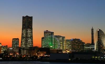 デートは夕暮れから♡「横浜みなとみらい周辺」の夕日スポット10選