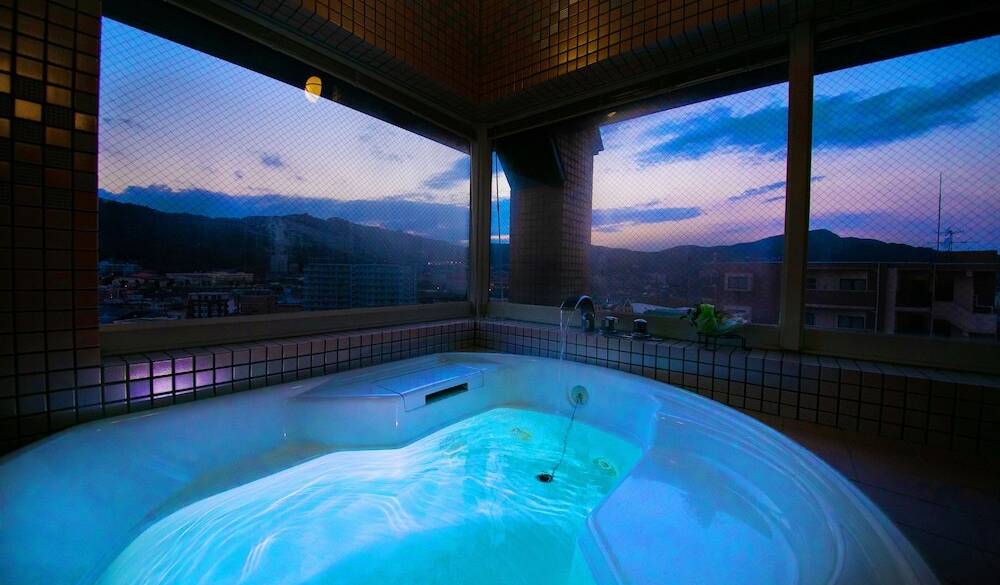 プレミアムスイートの展望風呂 / 3