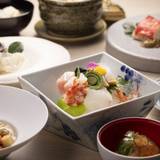 個室でいただく
こだわりの和食 / 1