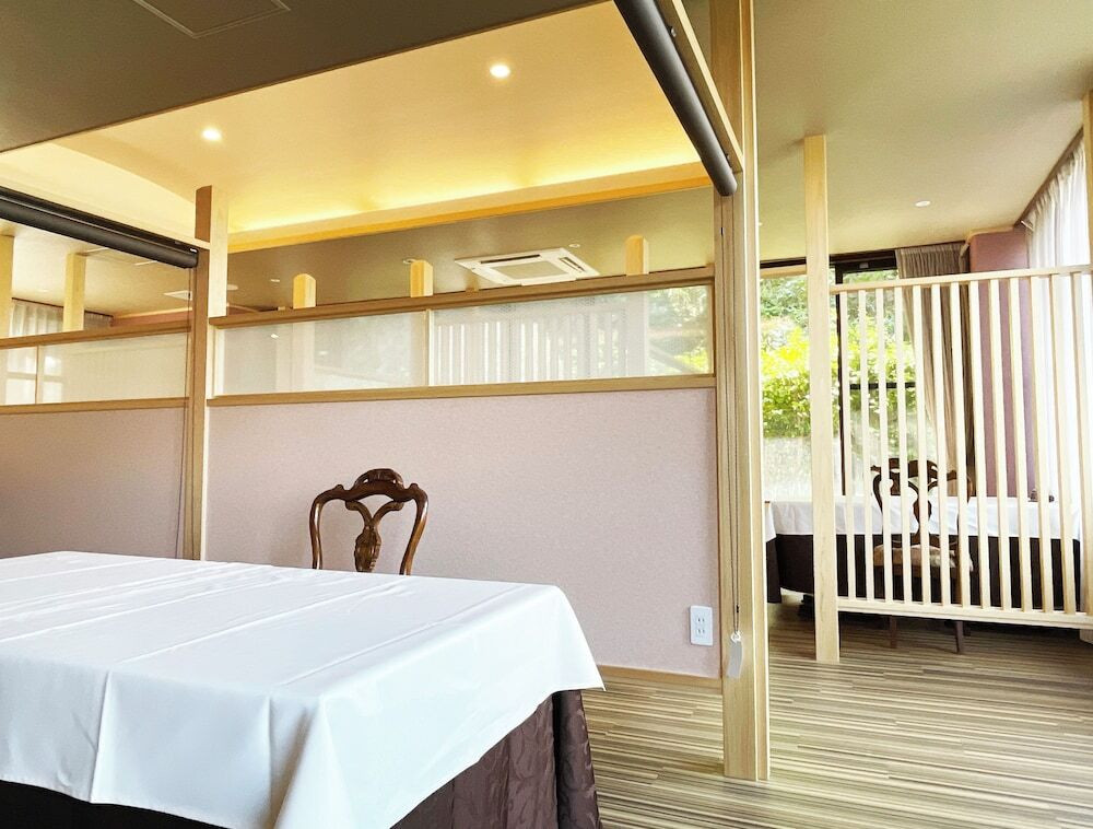 旅館のお食事処