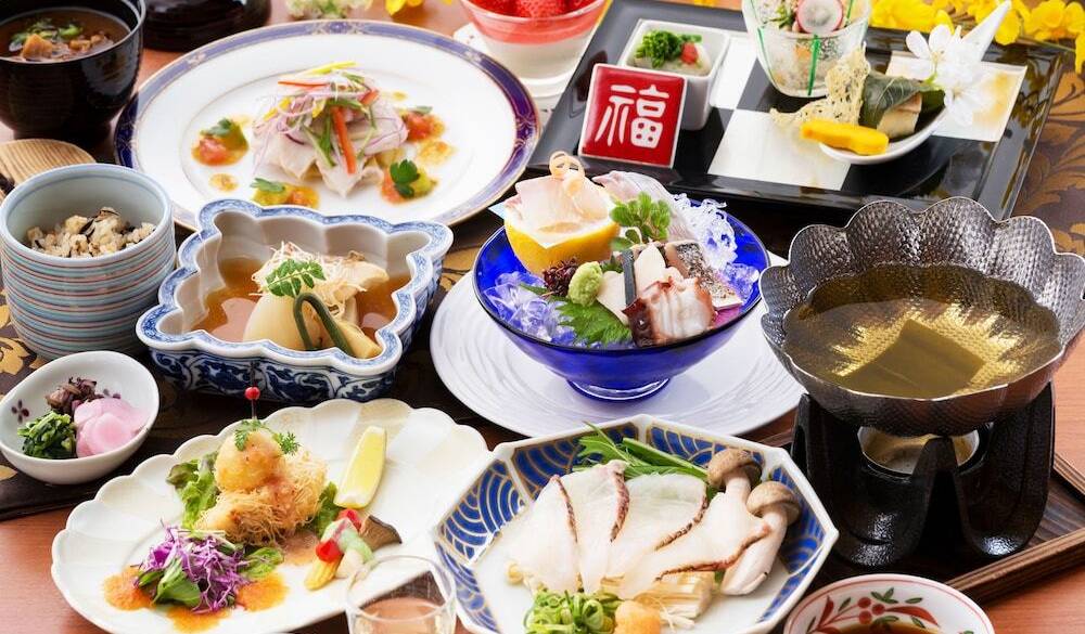 夕食 会席料理一例① / 1