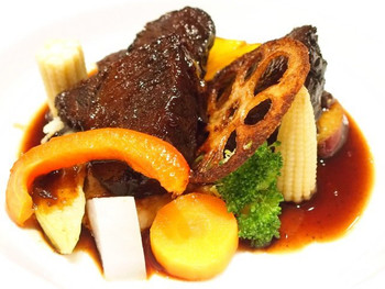 Bistro × Steak Doteria1286957