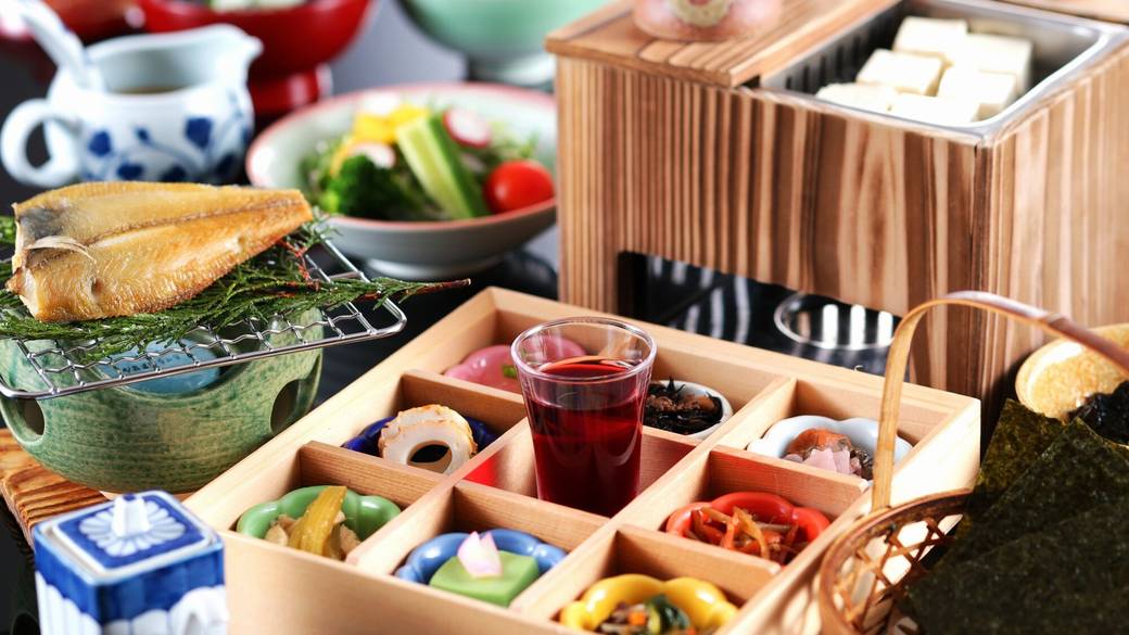 湯豆腐にほっこり
地産地消の優しい和朝食 / 1