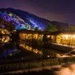 京都・嵐山花灯路は初冬の絶景イベント。ライトアップが美しい幻想的な世界を地元住民が徹底ガイド！