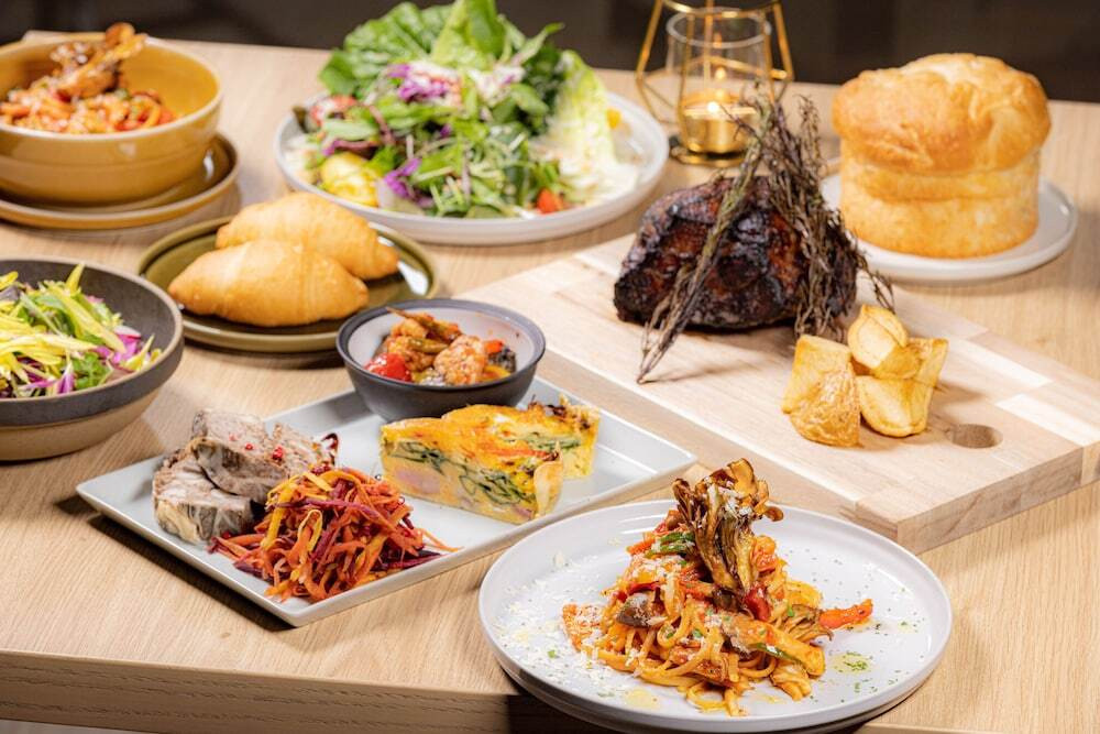 お酒を片手に語り合いながらカジュアルなお料理を満喫3566113