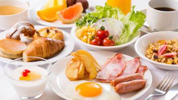 食事・飲み物 / 4