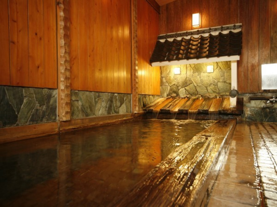 大浴場　樹齢の湯①