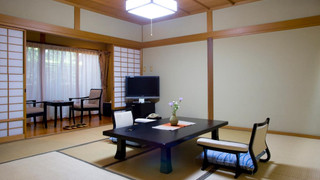 和室 (10畳一間)