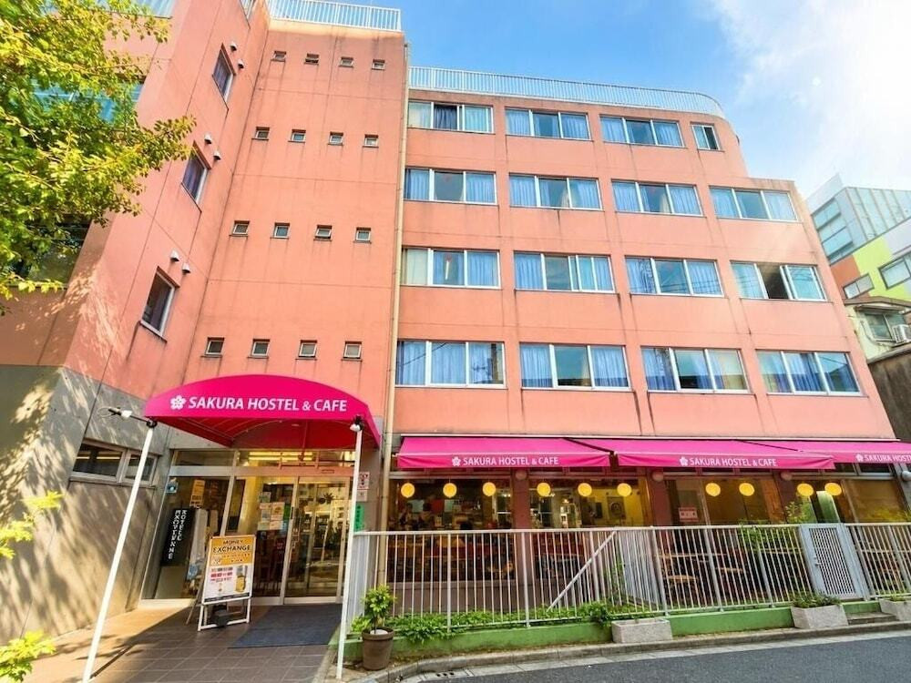 施設の正面