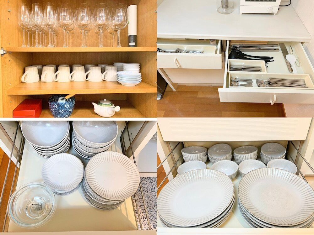 客室内のダイニングエリア