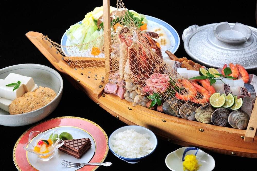 夕食／冬季限定 金閣鍋一例