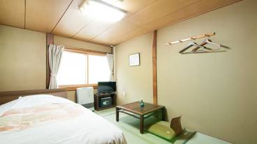 客室 / 9