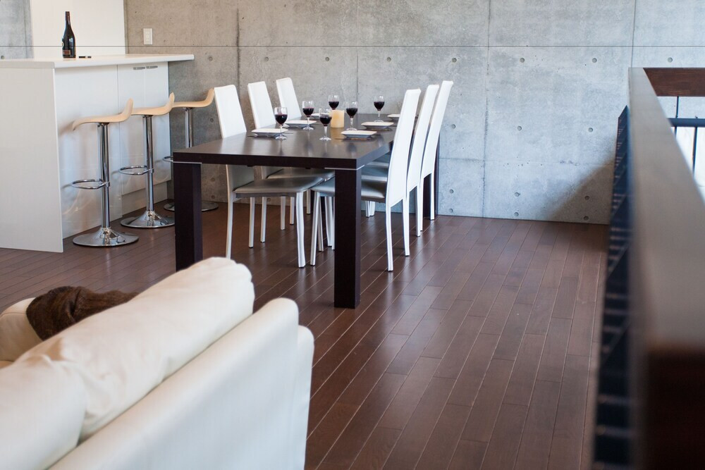 客室内のダイニングエリア