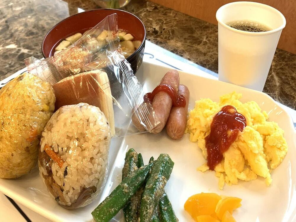 朝食